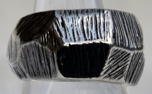  Anello in Argento lavorato