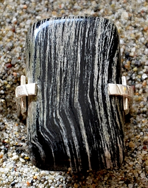 Anello Argento e Diaspro Nero Striato