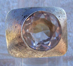 Anello Argento satinato e Quarzo Cristallo sfaccettato