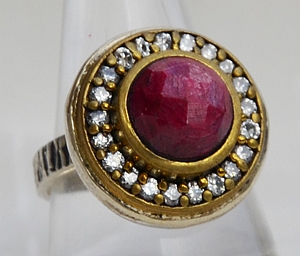  Anello in Argento, Argento placcato Oro, Radice di Rubino e Topazi bianchi