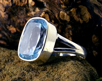 Anello Pietra preziosa