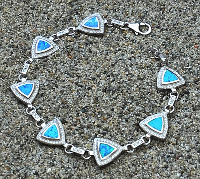 Bracciale in Argento e Opale Blu Australiano